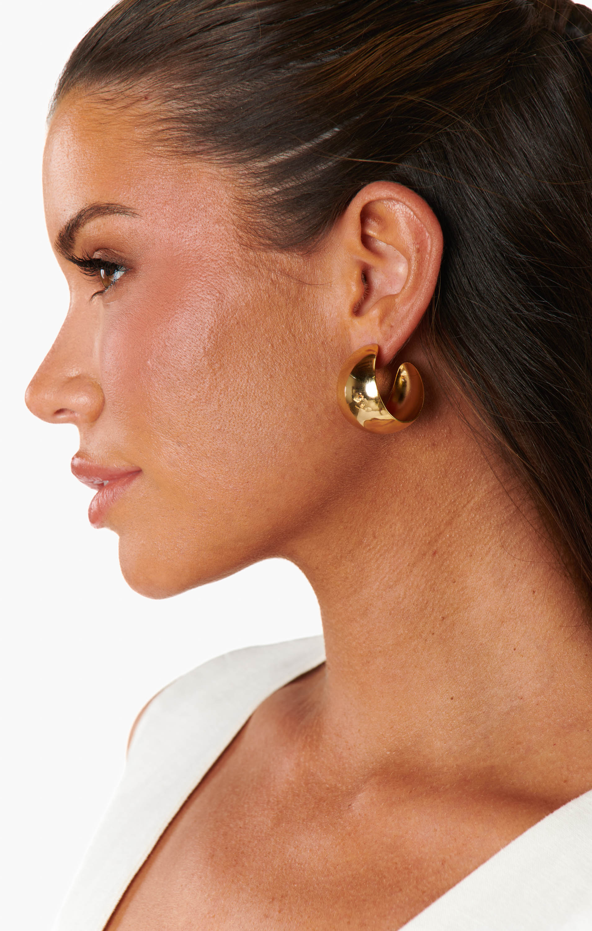 Faithy Jewels Large Lucy Hoop Earrings ~ Gold - Image 5